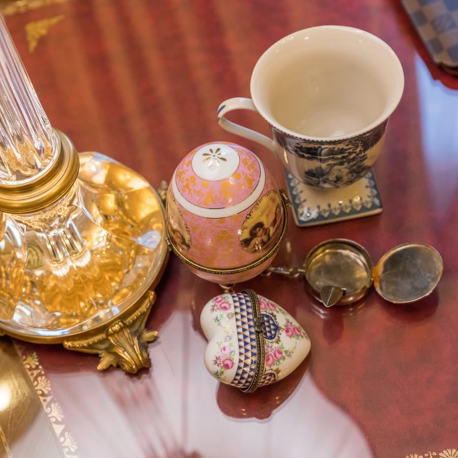 Hotel Bernini Palace Флоренція Екстер'єр фото A Fabergé egg and two pendants