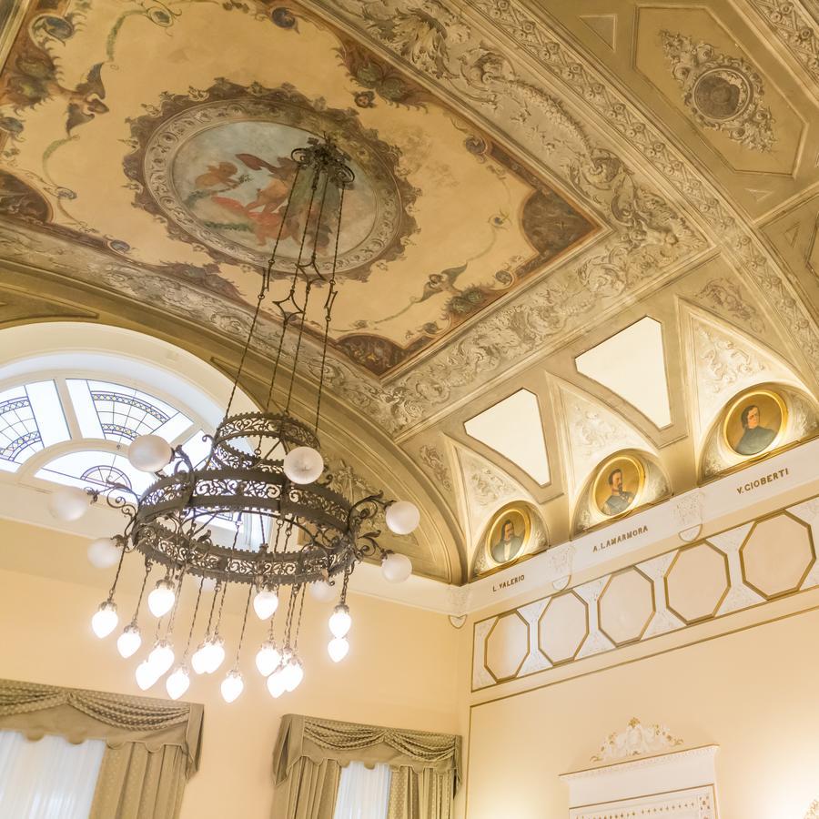 Hotel Bernini Palace Флоренція Екстер'єр фото The ceiling of the main hall