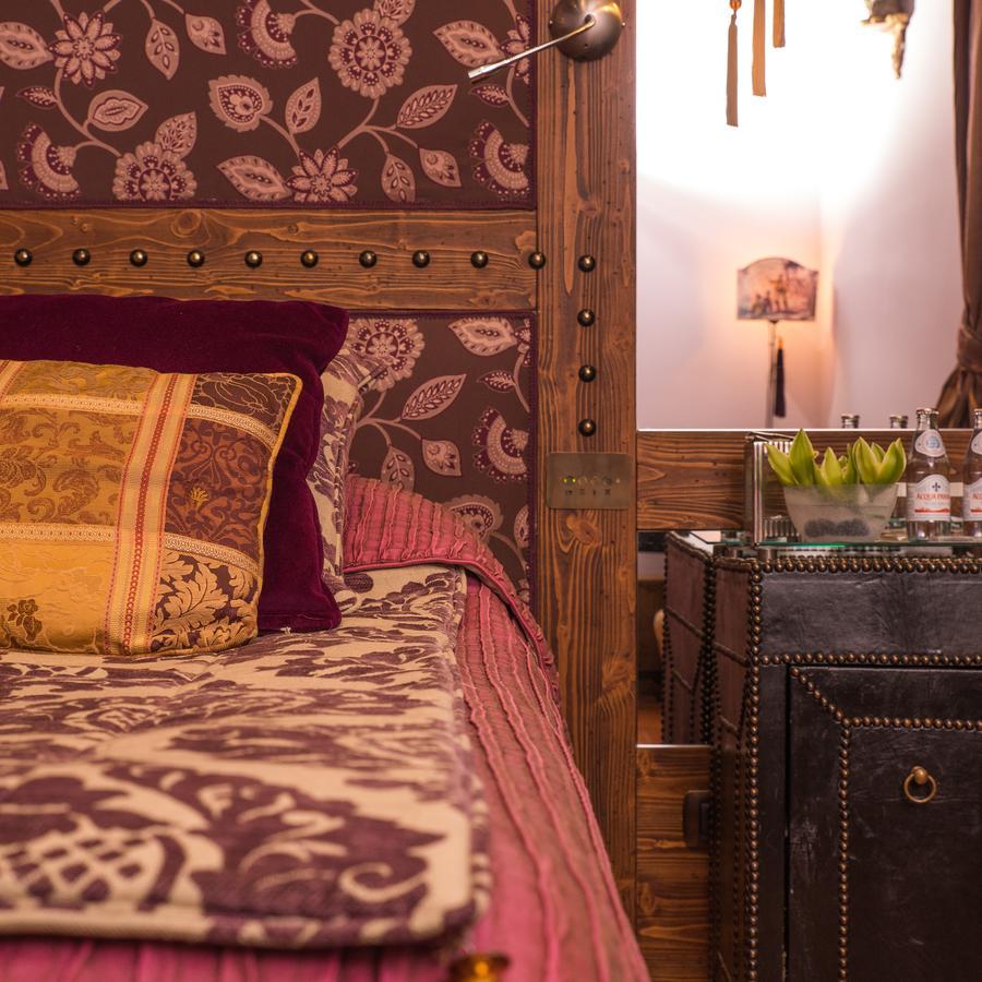 Hotel Bernini Palace Флоренція Екстер'єр фото A bedroom at the hotel