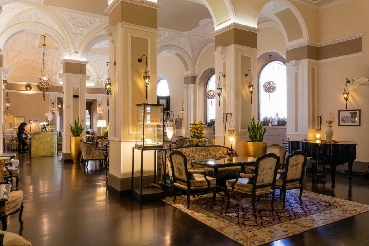 Hotel Bernini Palace Флоренція Екстер'єр фото The lobby